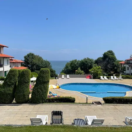 Апартаменты Caprice In Lozenec