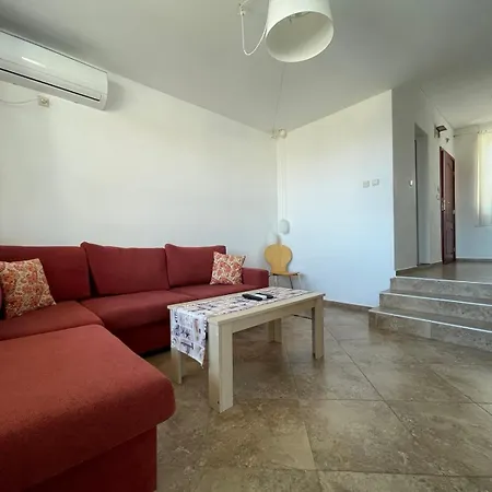 Caprice In Lozenec *