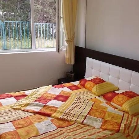 Caprice In Lozenec * Китен