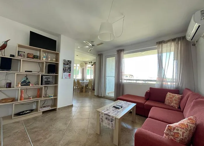 Caprice In Lozenec * Kiten