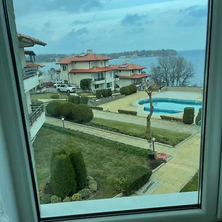 Caprice In Lozenec 希典