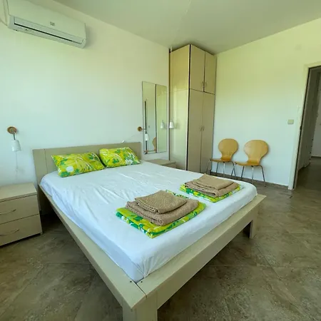 Caprice In Lozenec Apartment